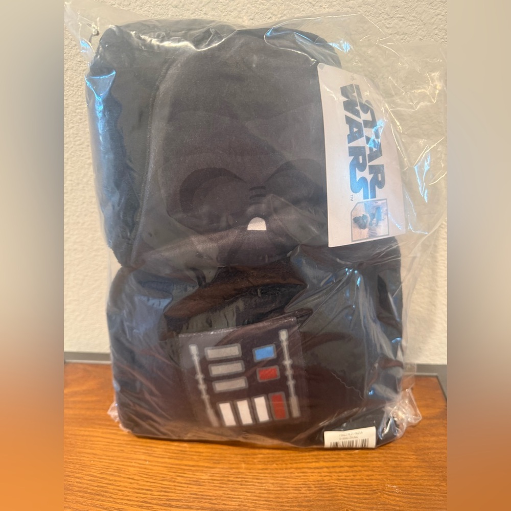 NWT Disney Star Wars Darth Vader Plush Toddler Blanket & Pillow